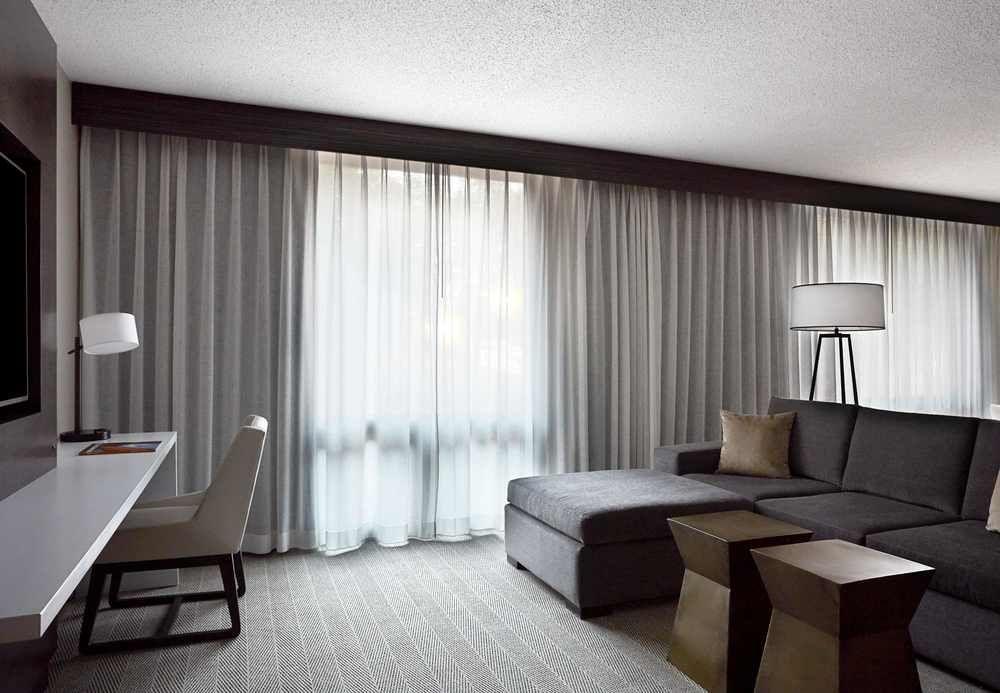 Bethesda Marriott Hotel Exterior photo